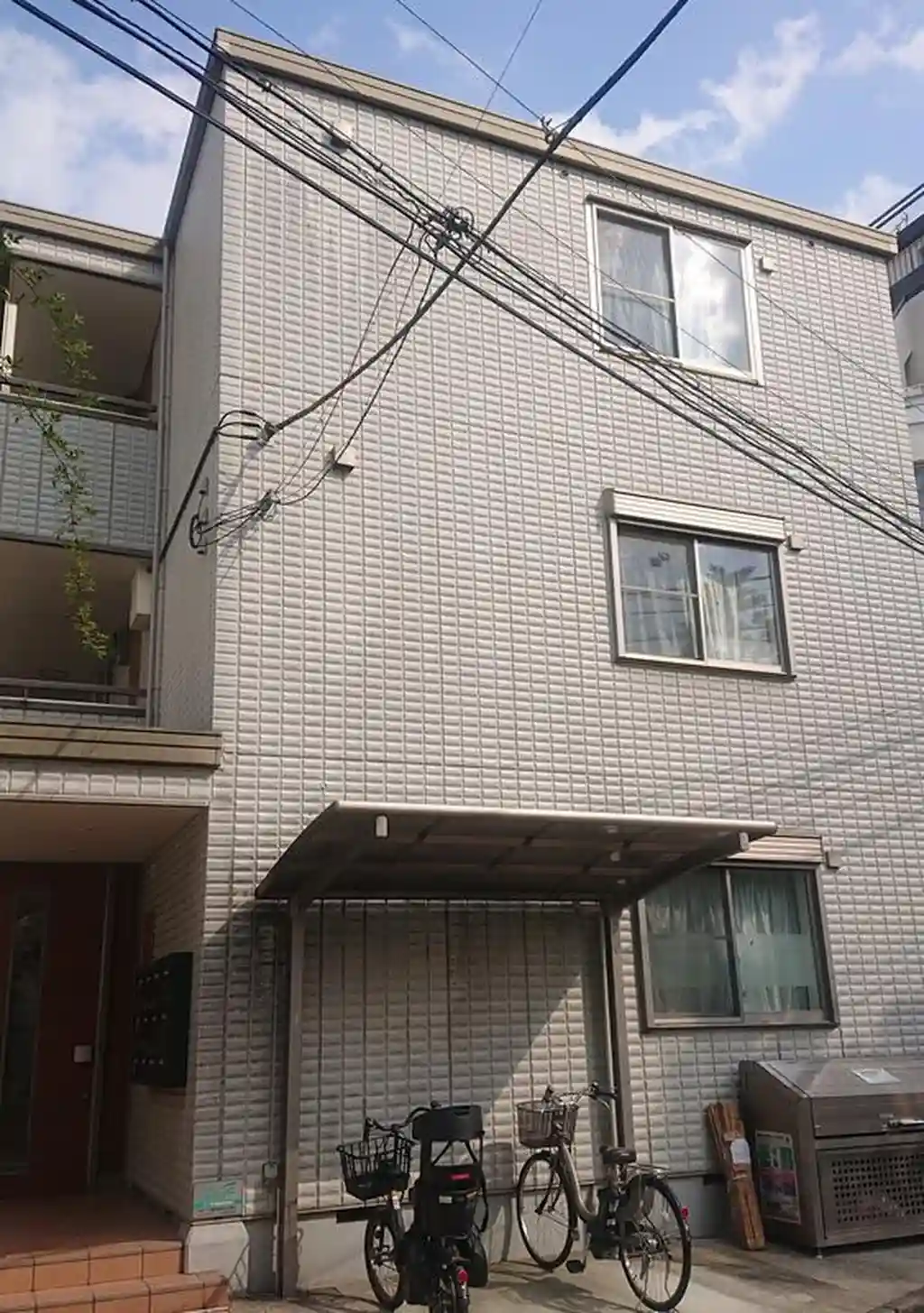 エスティア 外観