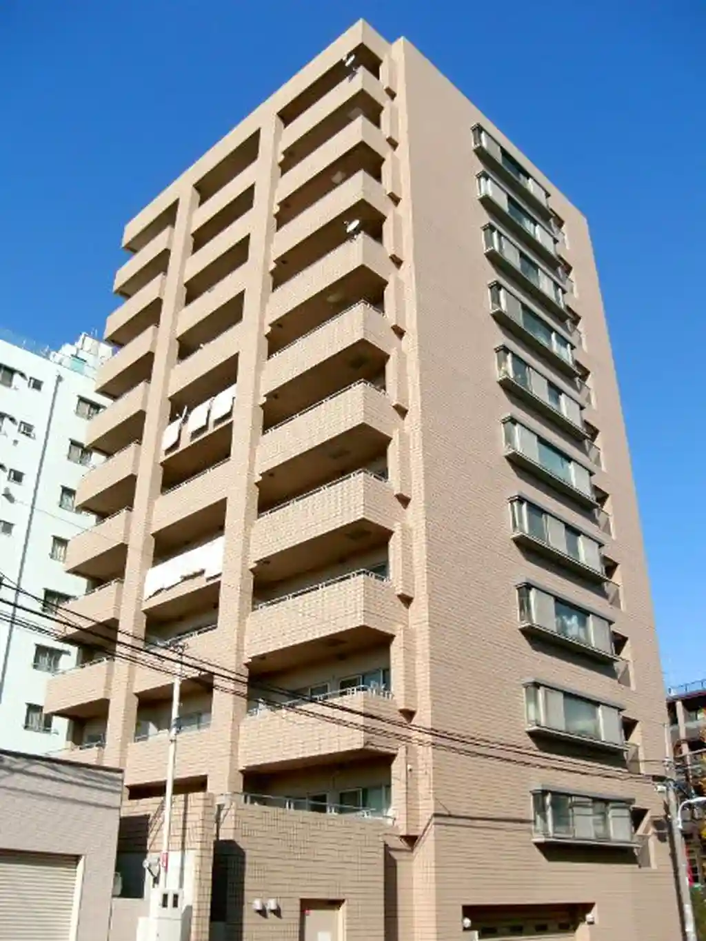 アトリウムまるや 外観