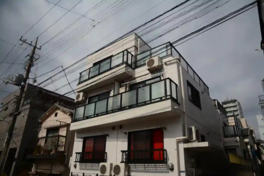 アニール 外観