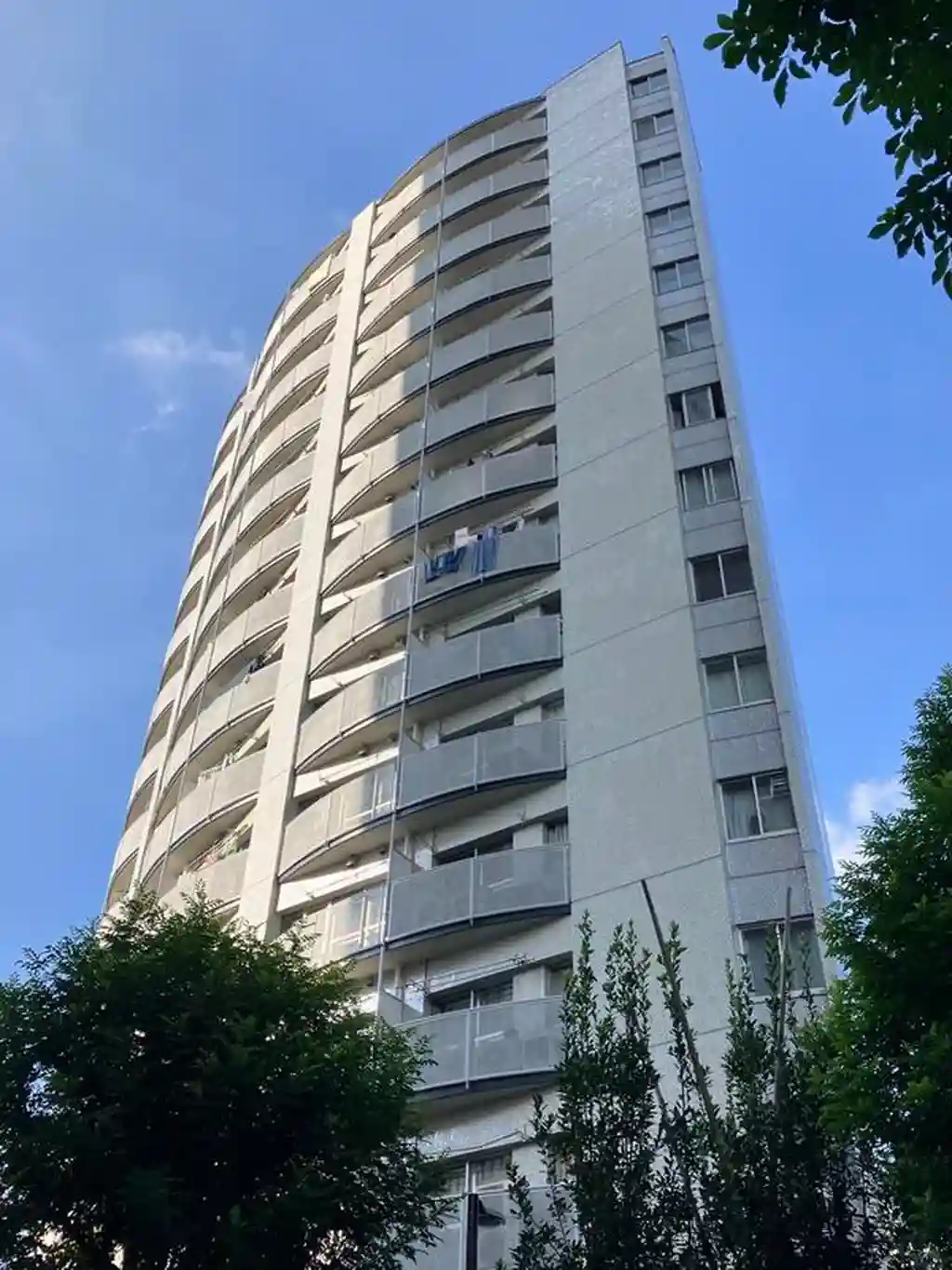シャンボール北新宿 外観