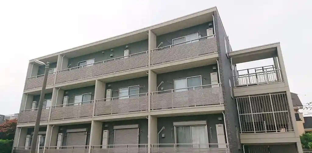 クレインズ クレスト 外観