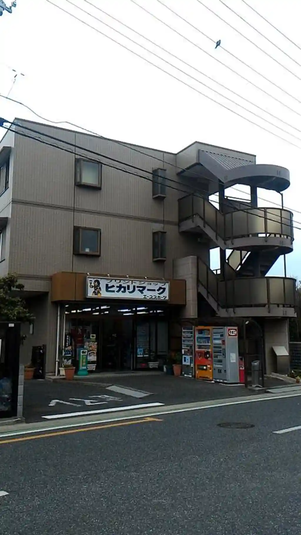 オプティ日進 外観