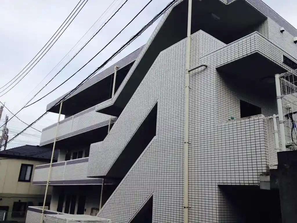 アイセイ エフ 外観