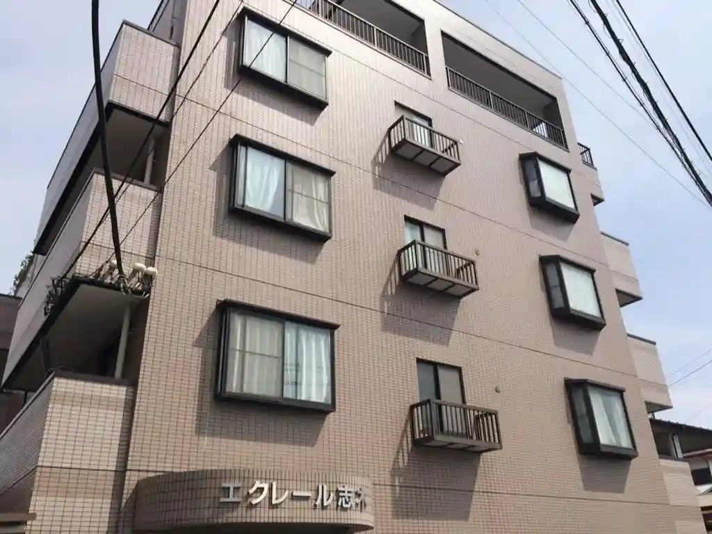 エクレール志木 外観