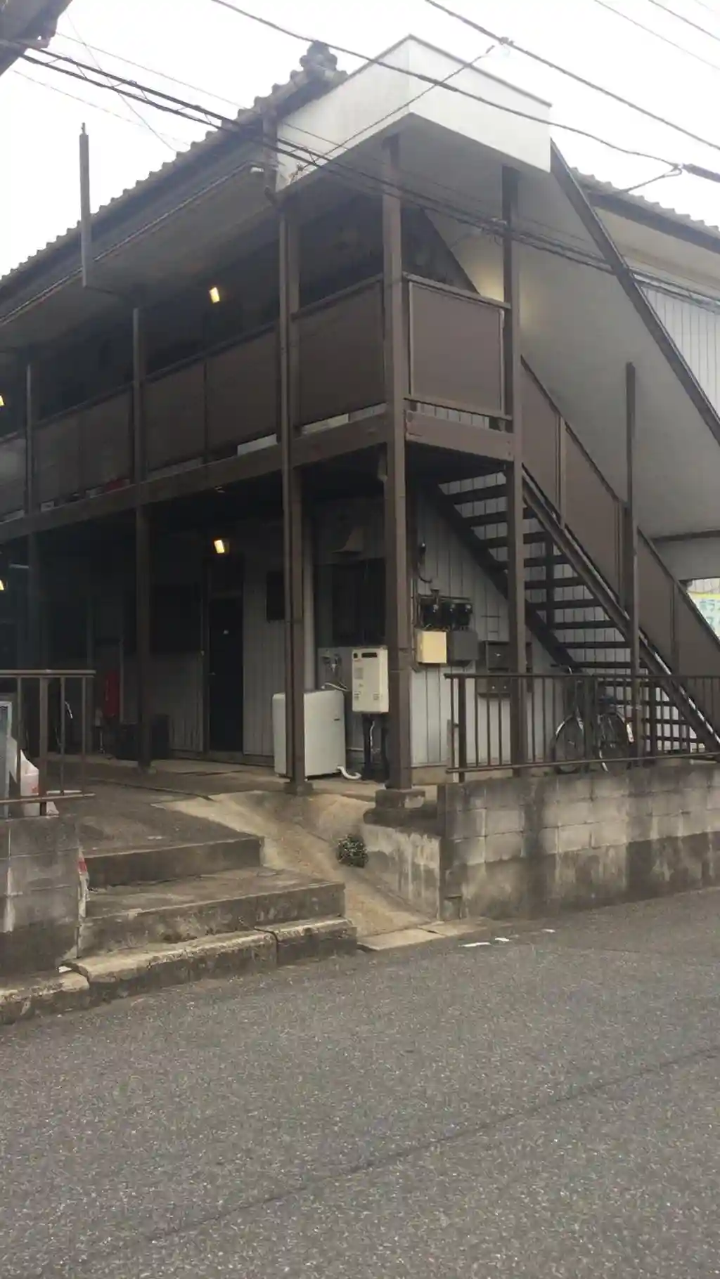 コーポラスキャスター 外観