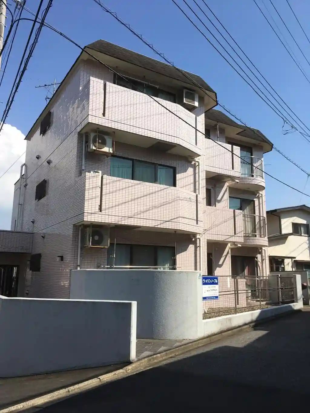 ラ・メゾンノーブル 外観