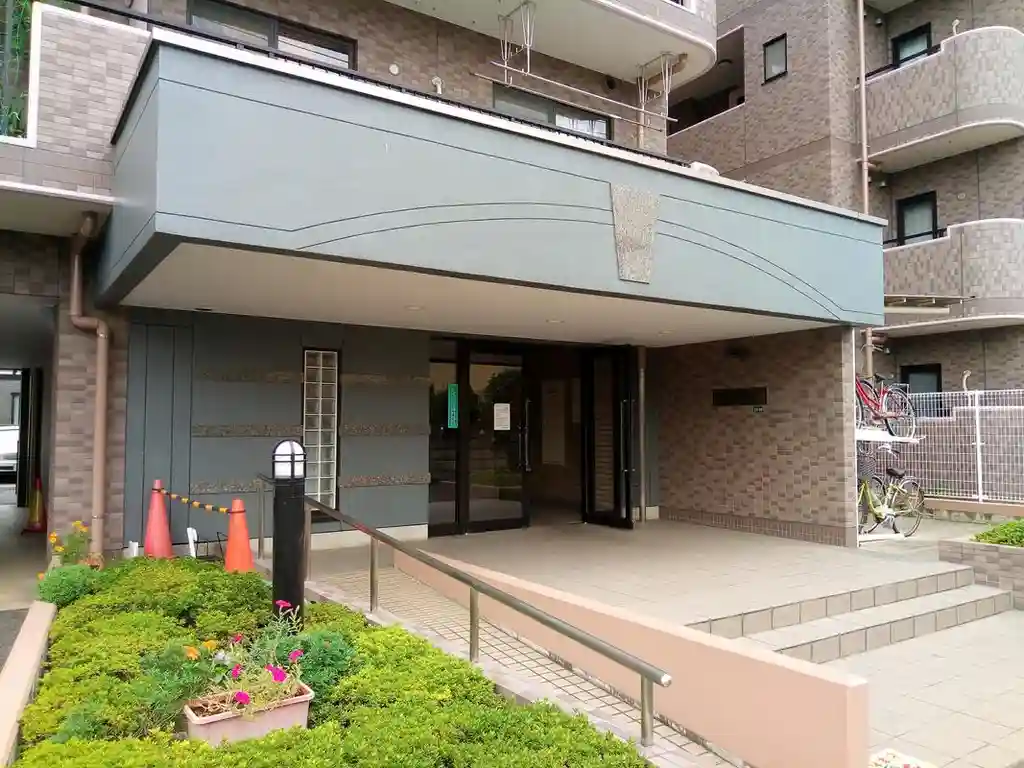 コモドサーラ前川 外観