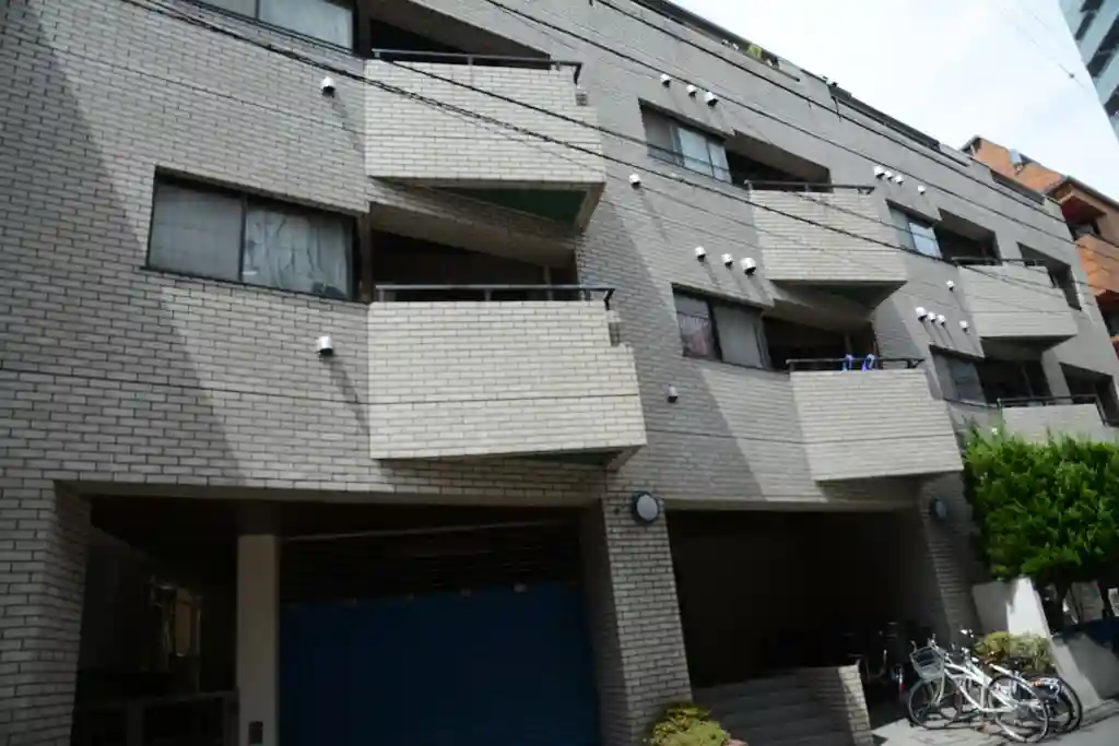 ブランモンターニュ石坂 外観