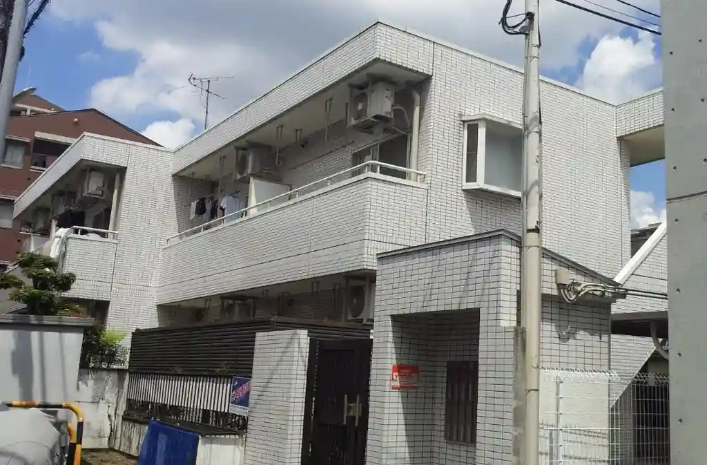 ホワイトネストイケダ 外観