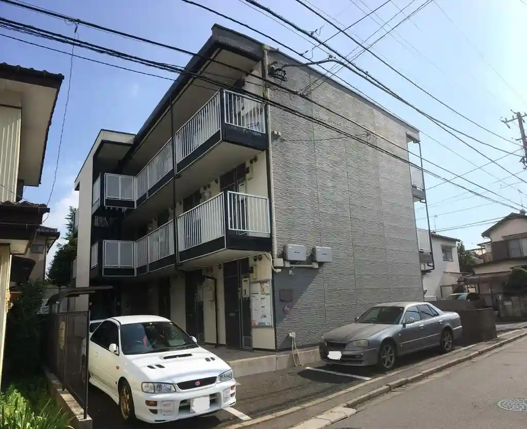 レオパレスKosmos 外観