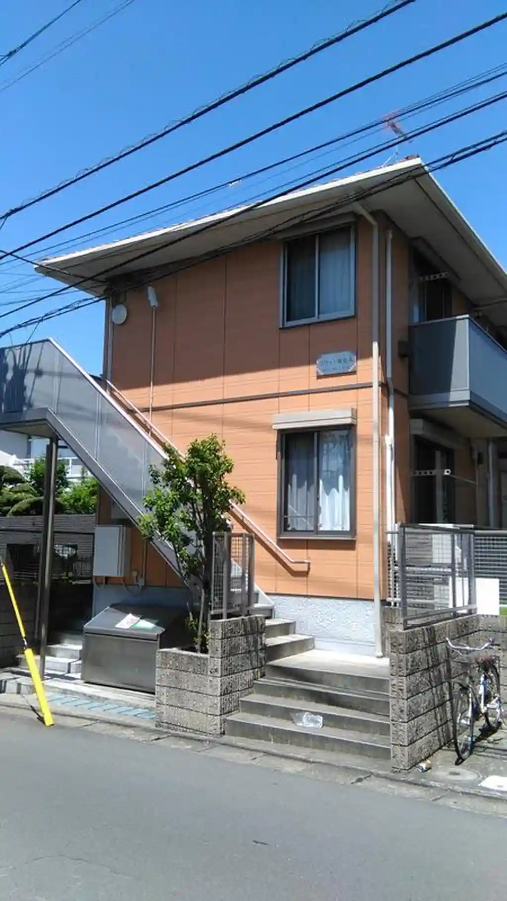 フラット柿生A 外観