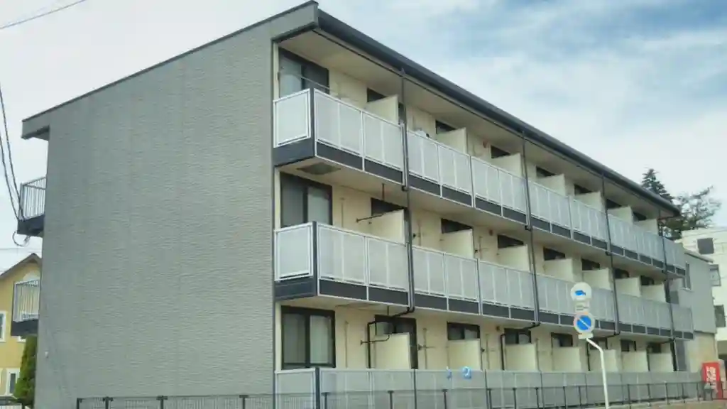 レオパレスボンジュルネ 外観