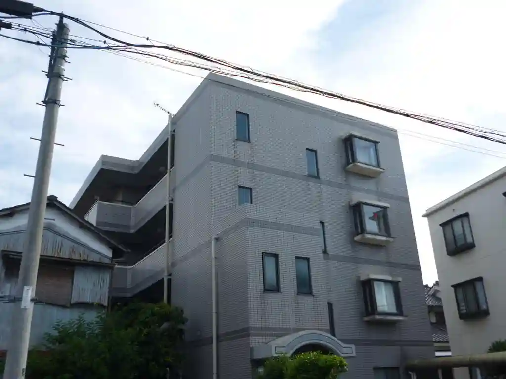 カームハイツ 外観