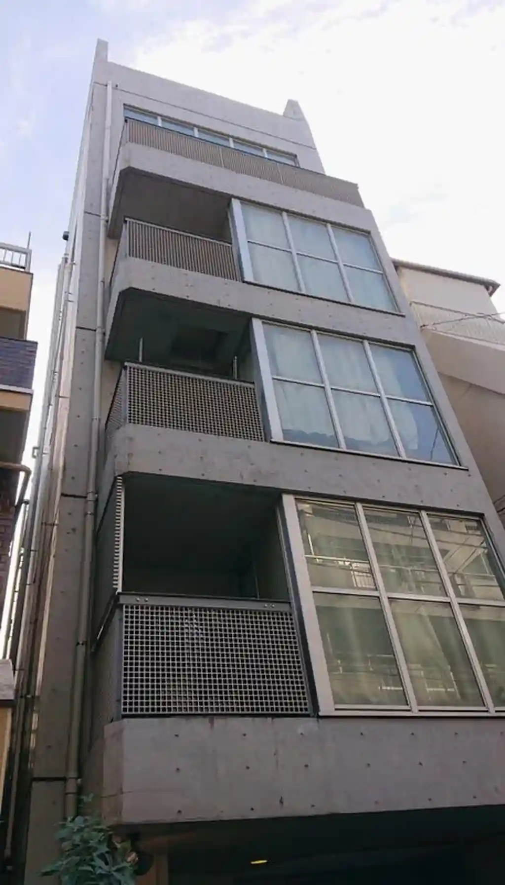 ナレッジハウス 外観