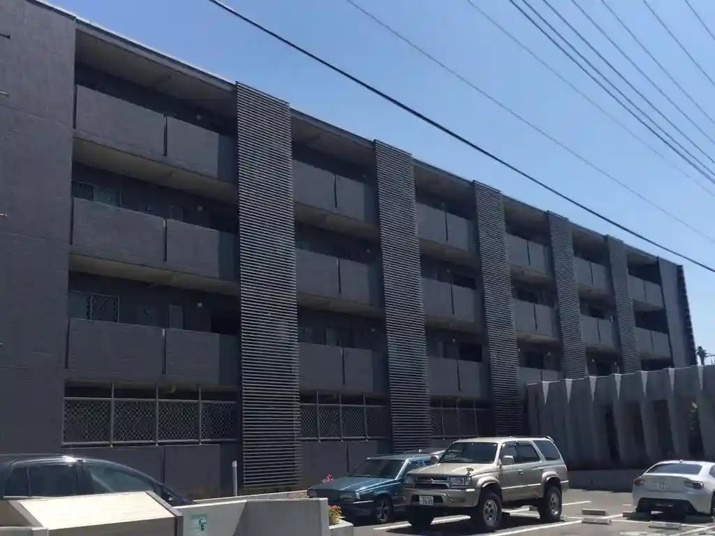 HUS YAMASEN 外観