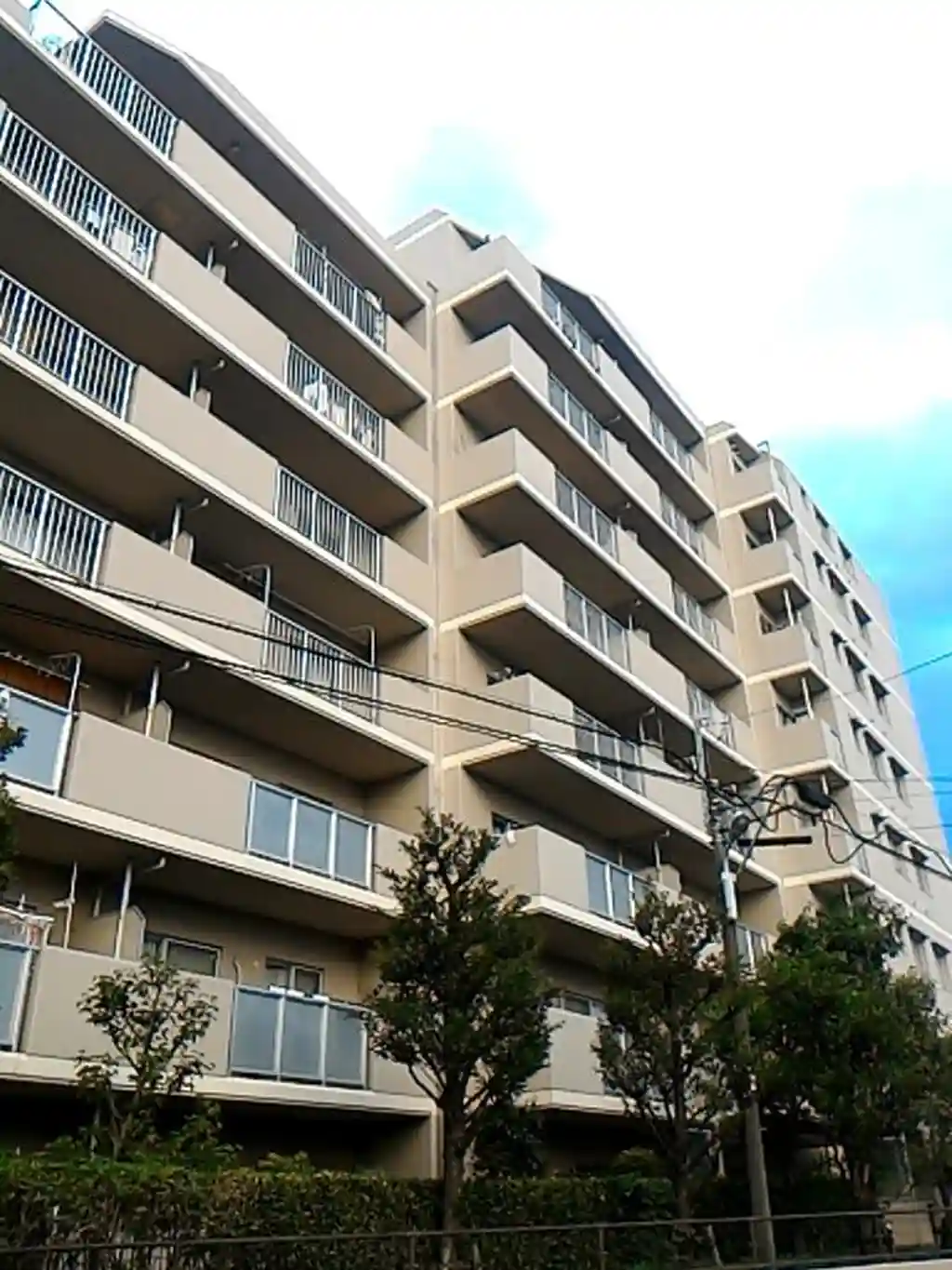 シャルム大宮日進 外観
