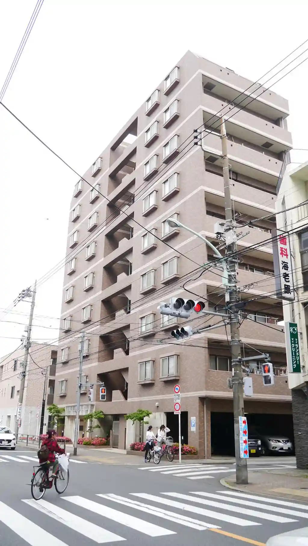 パテラスクエア立川 外観