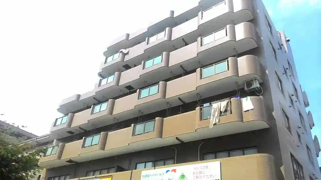 グランデュール中川 外観