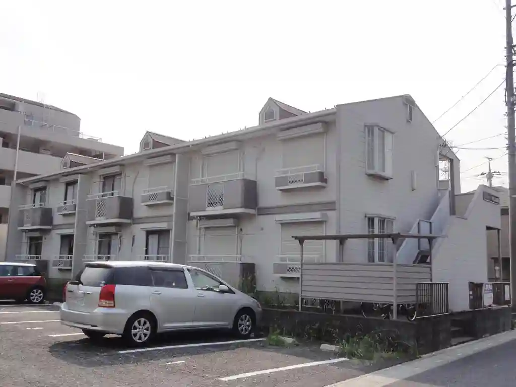 ファミーユ中村五番館 外観