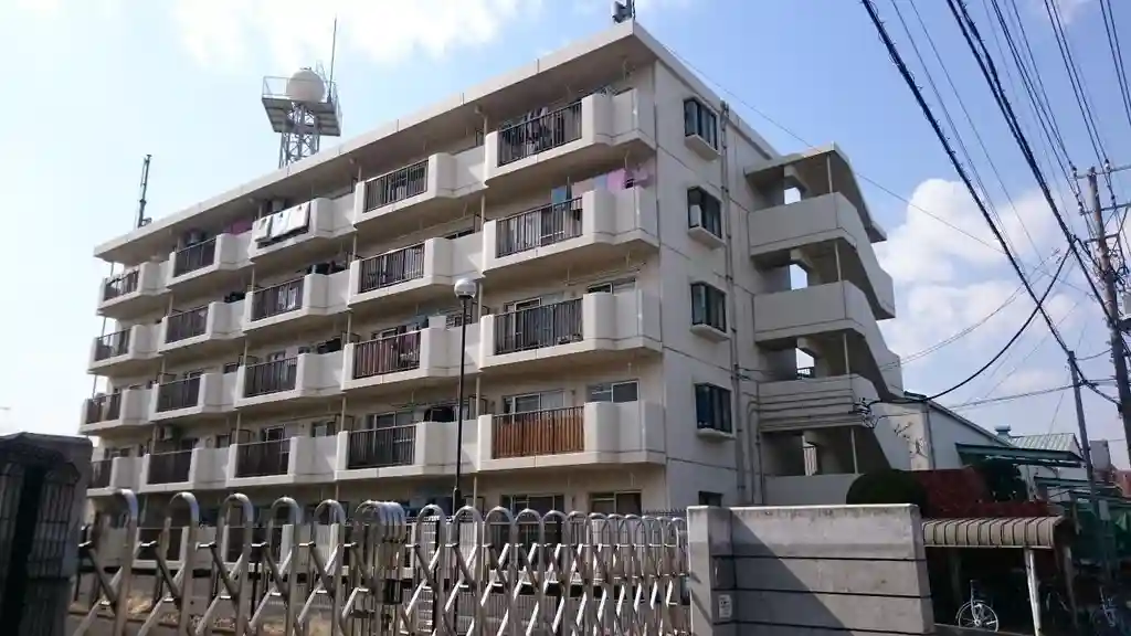 クレセント トオヤマ 外観