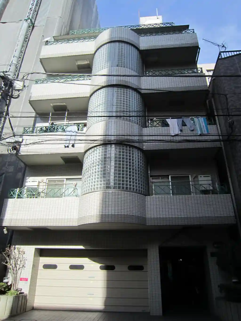 アミューズ入谷 外観