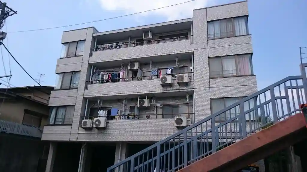 コート南浦和 外観