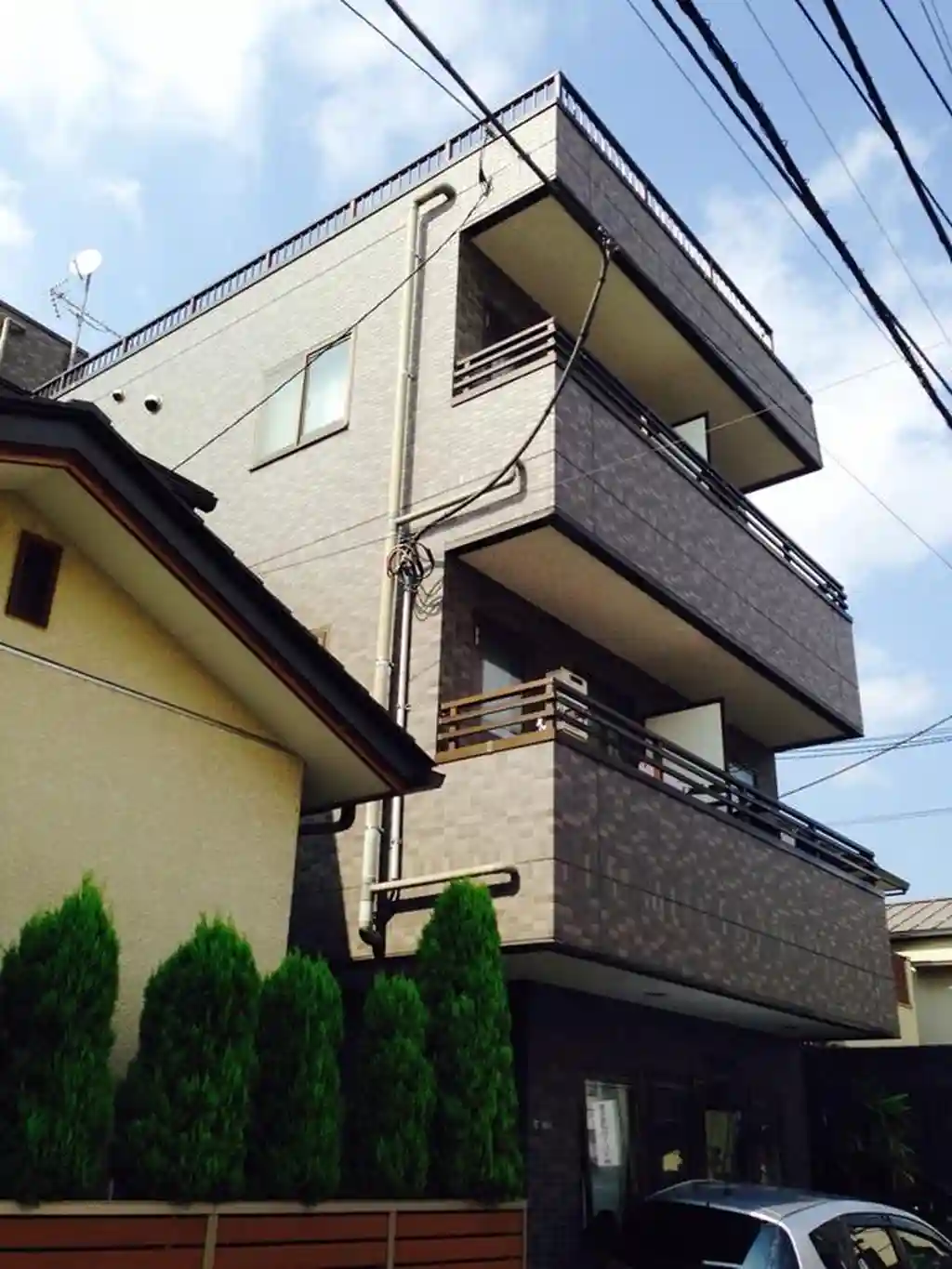 プリローダ上用賀 外観