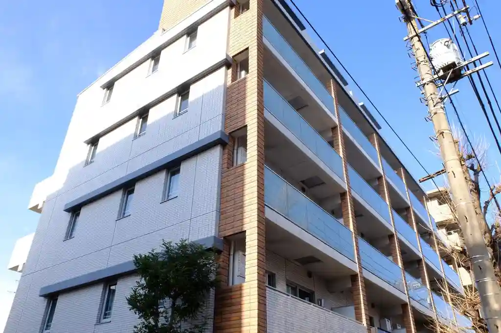 アパートメンツ都立大学 外観