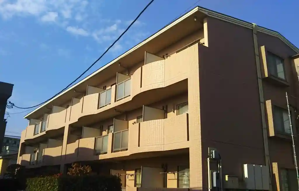 プレシャスファースト 外観