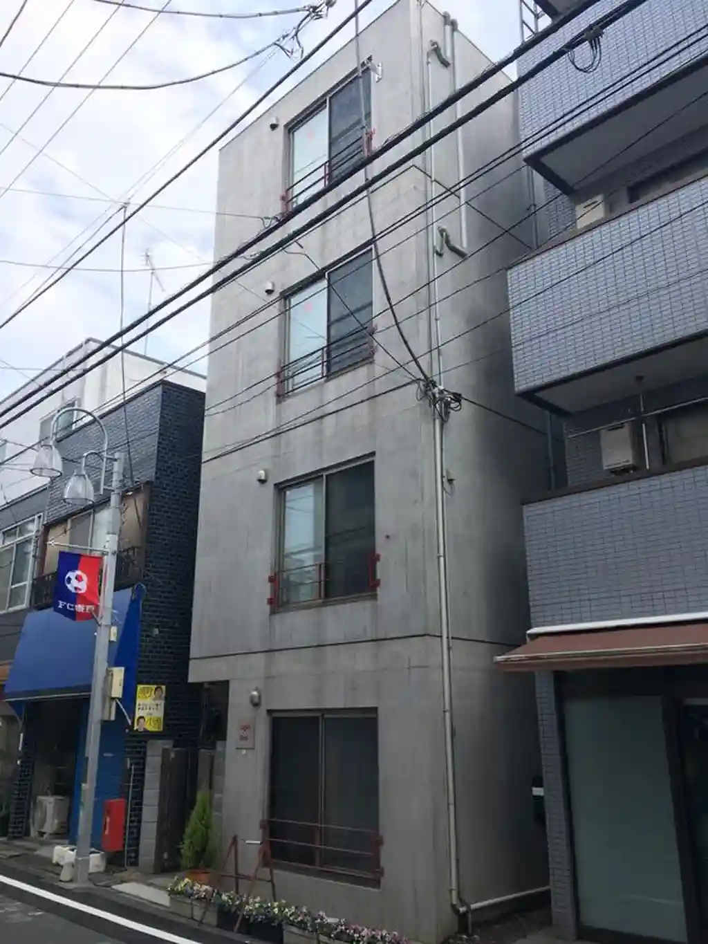 Lightone 外観