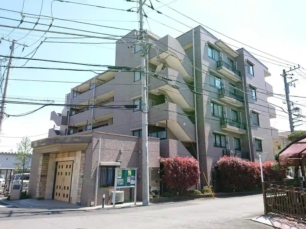 ロイヤルシャトー大和弐番館 外観