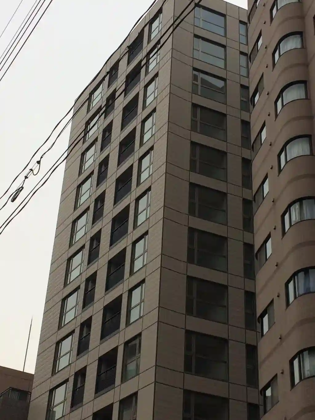 Brillia山手動坂グランスイート 外観