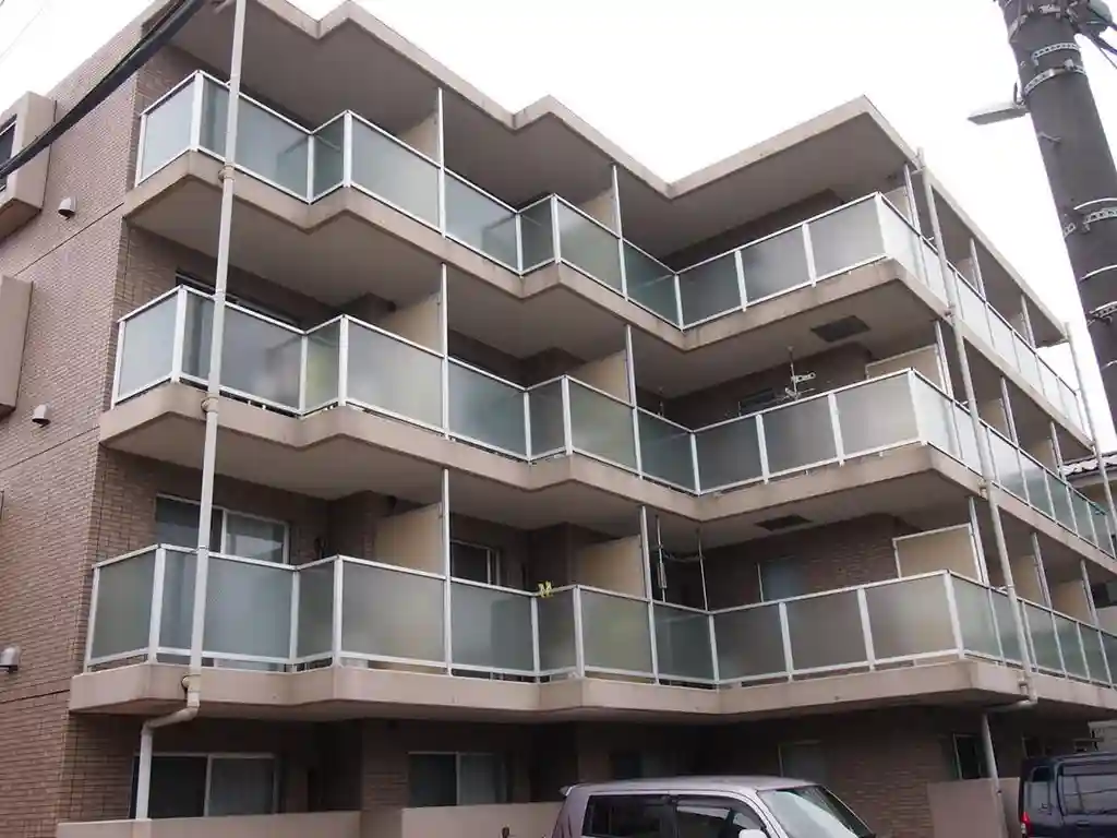 Park Court Gumyouji 外観