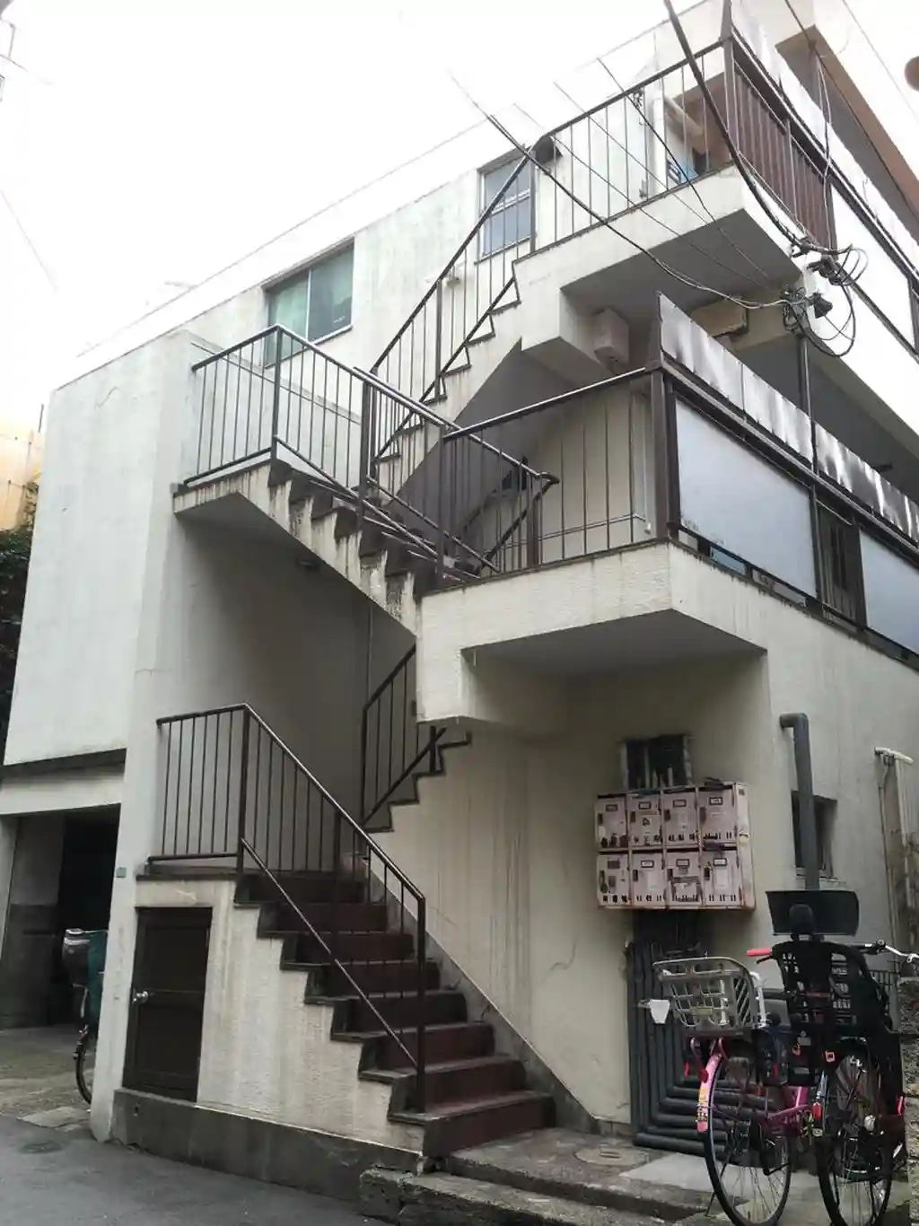 シャトー中央 外観