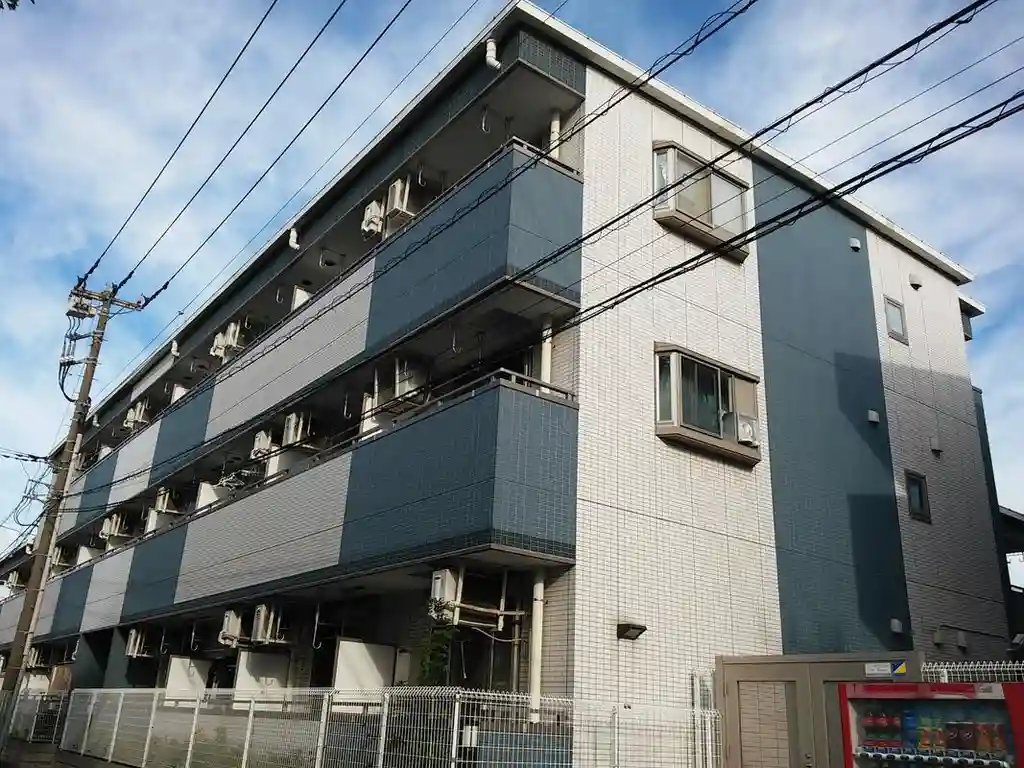 メゾン新鶴見 外観