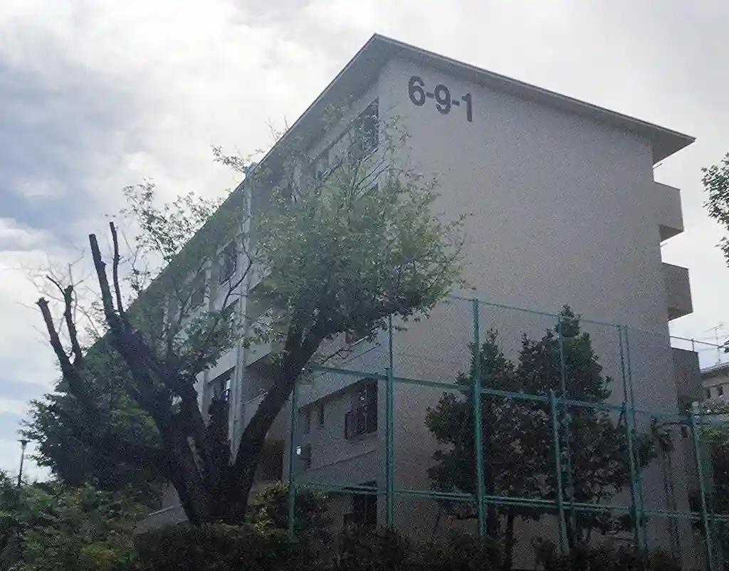 鶴川6丁目団地6-9-1 外観