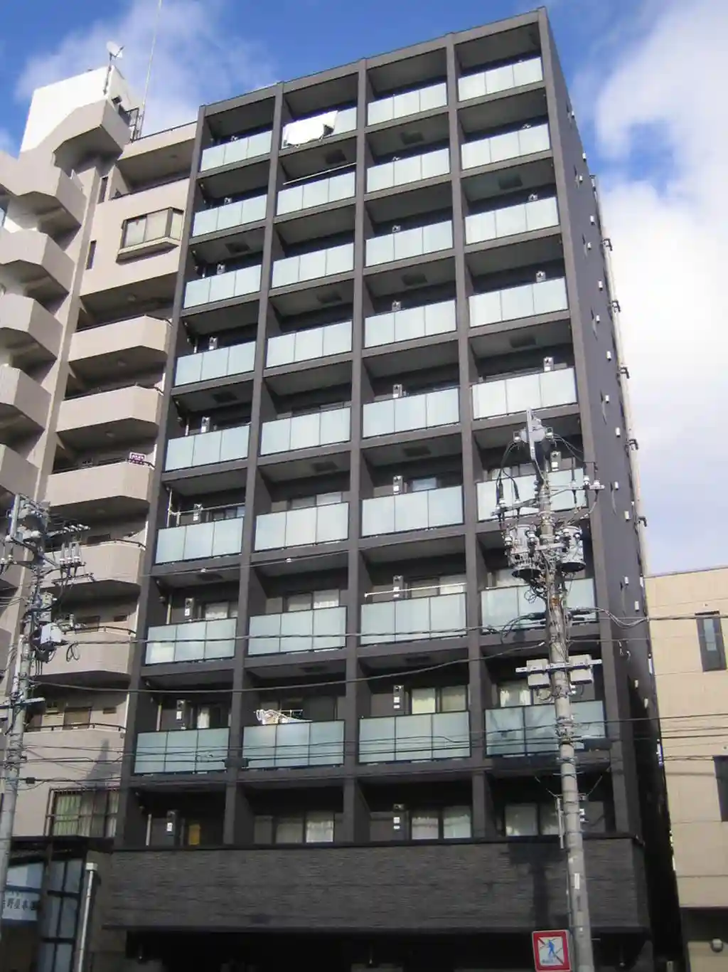 Le’a横濱ミッドスクエア 外観