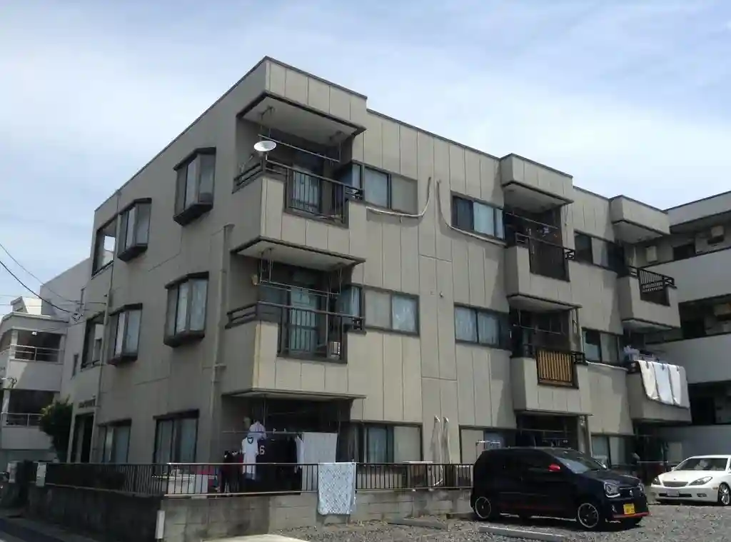 メゾンクリバラ 外観