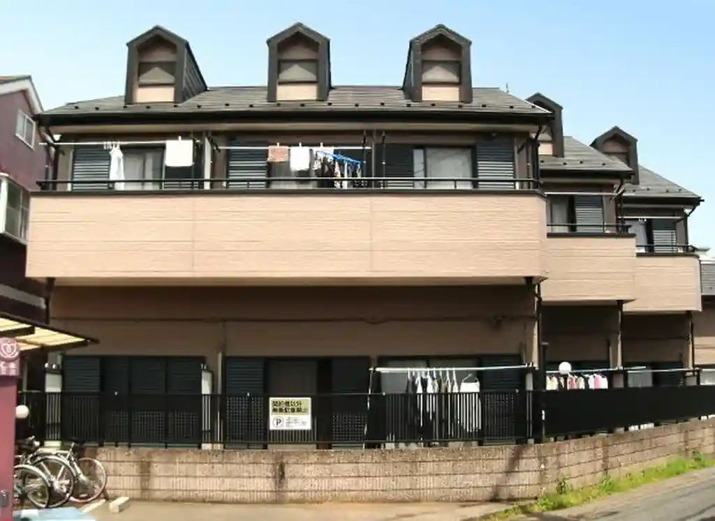 クレセントハイツ本町III 外観
