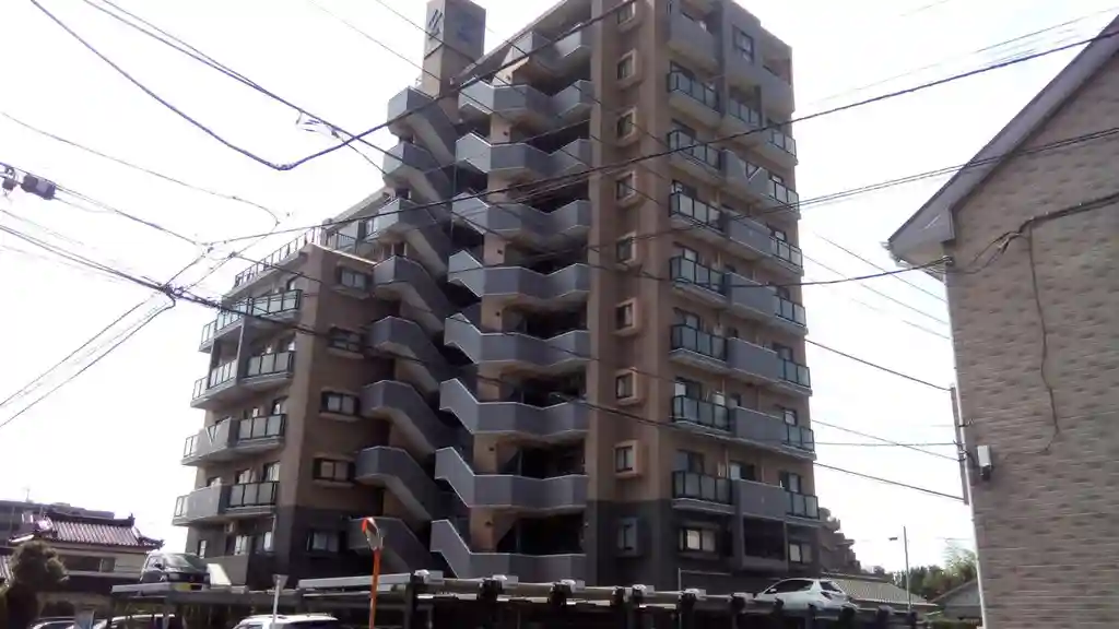 ロアーブル・ガーデン橋本 外観