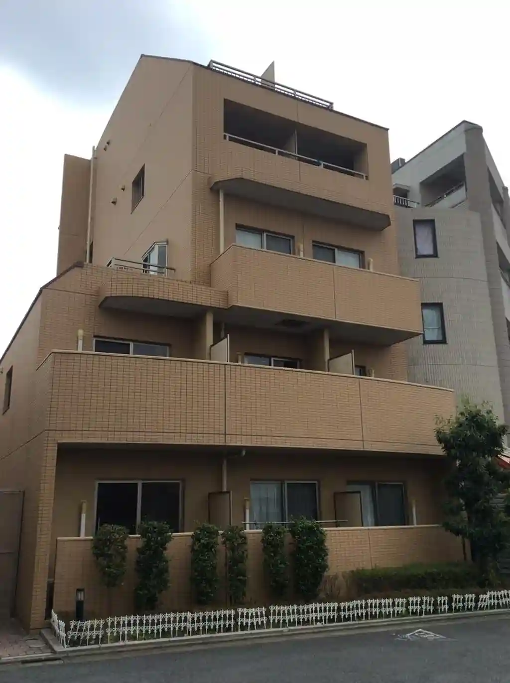 フェリース五本木 外観