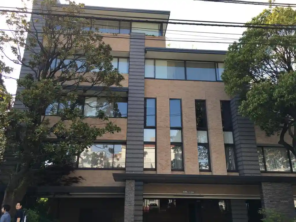 プラウド元麻布 外観