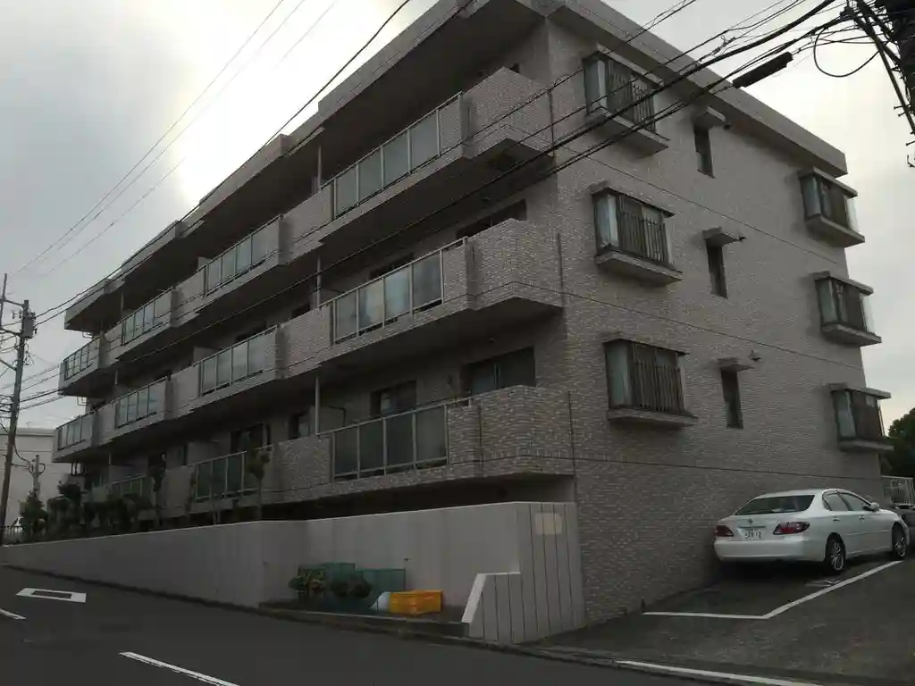 アベニュー湘南II 外観