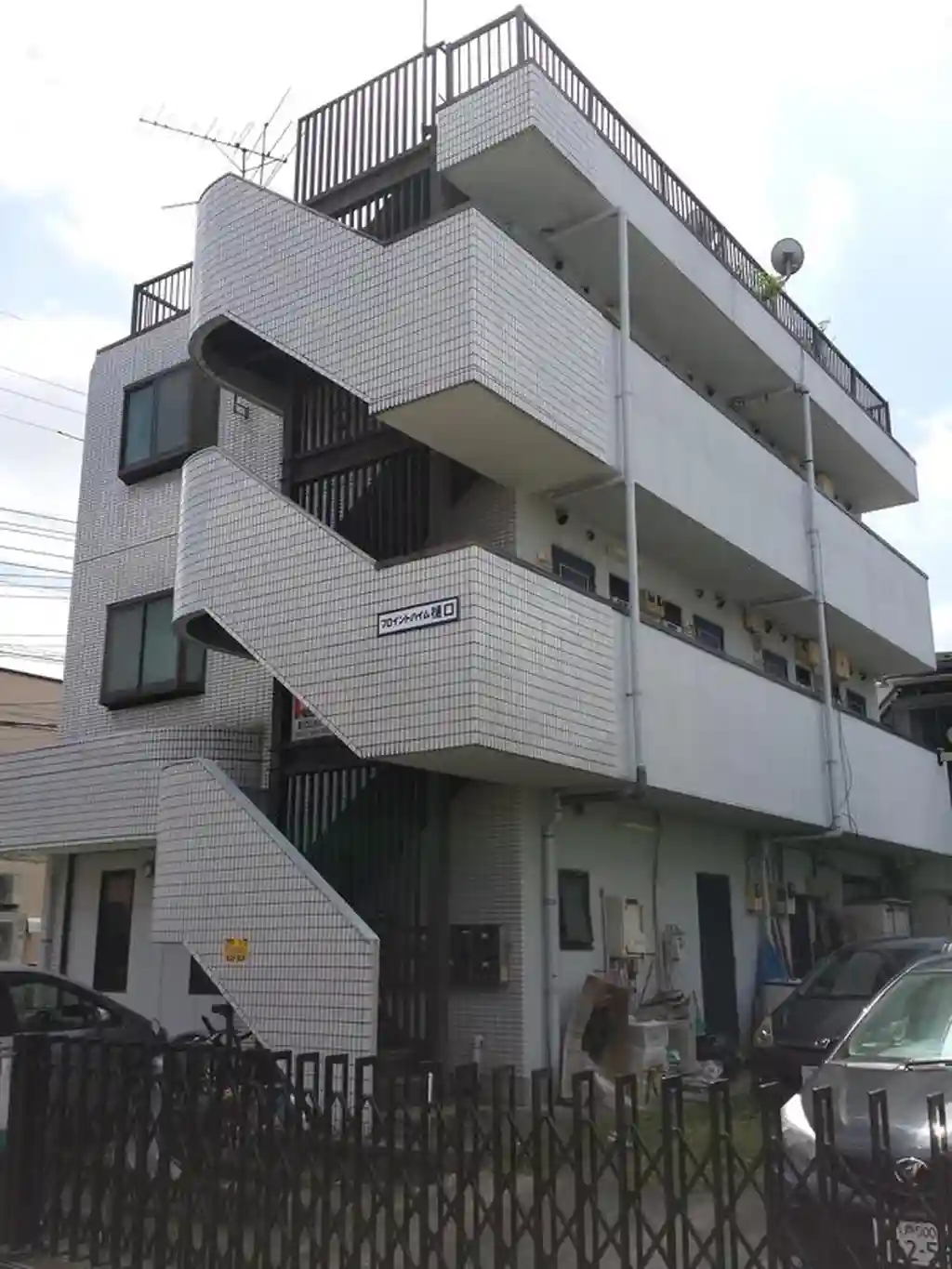 フロイントハイム樋口 外観