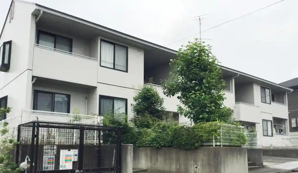 アゼリアヒルズC棟 外観