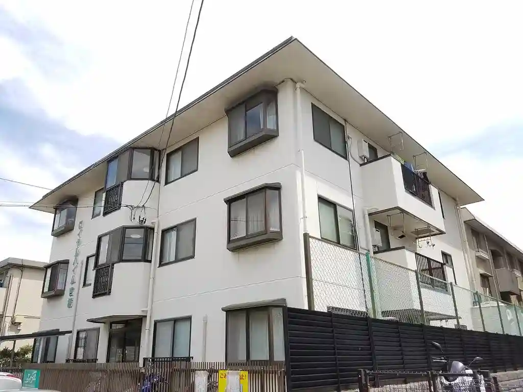 ロイヤルハイム吉橋 外観