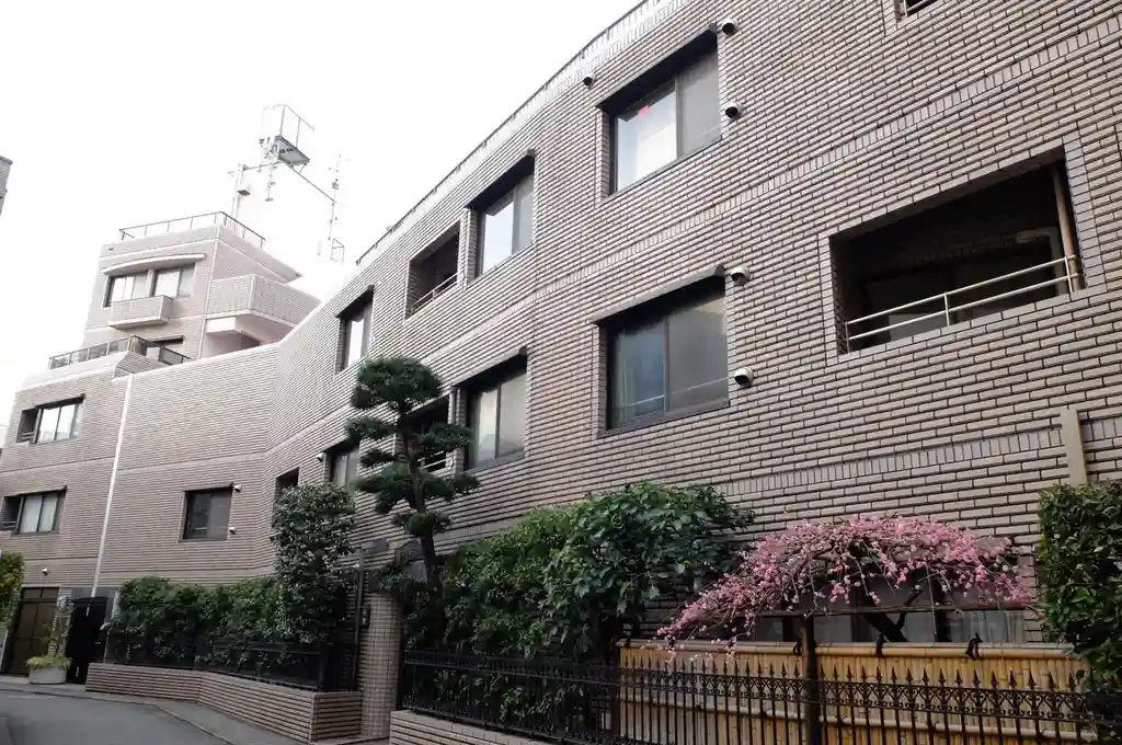 クレスト21 外観