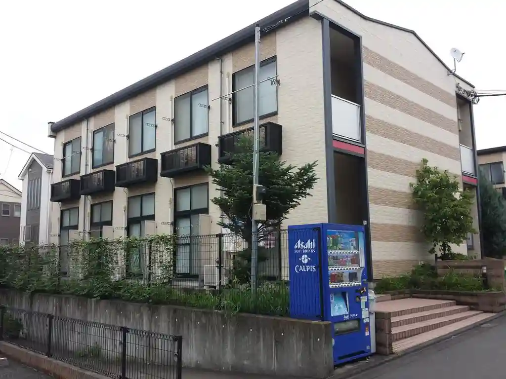 レオパレスエキノックスB 外観
