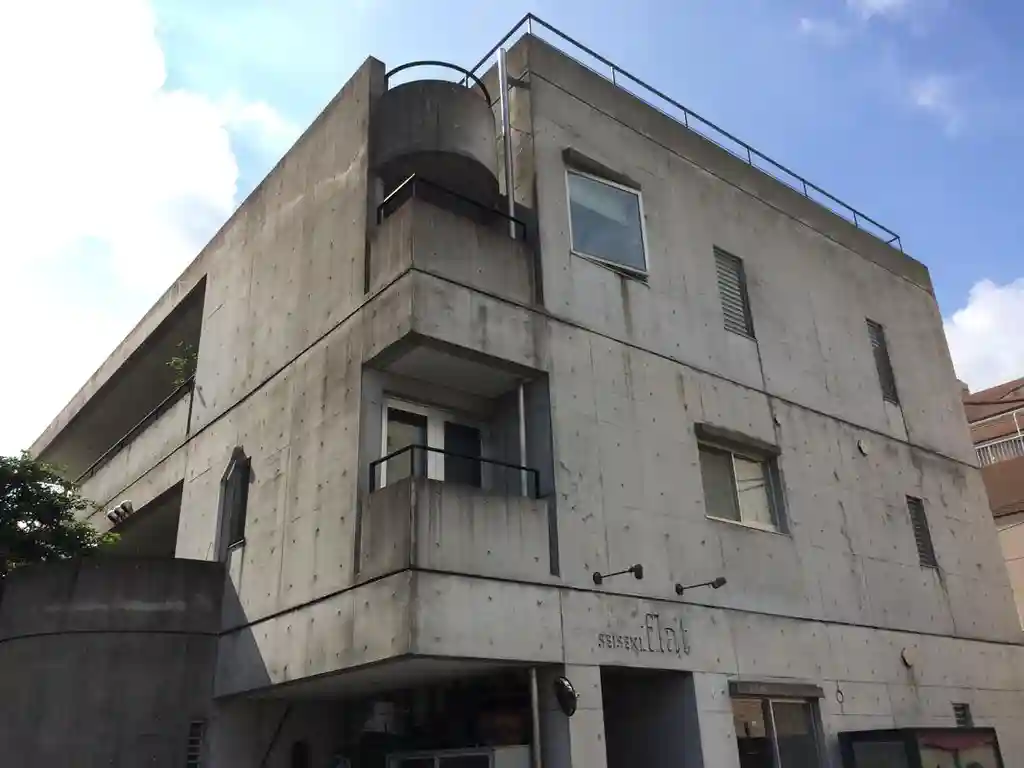 聖蹟フラット 外観