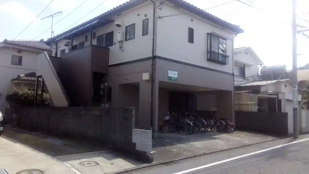 コートブラウンI 外観